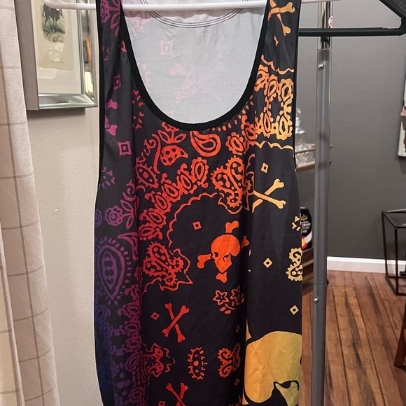 Skull & Bones LMTD Edition 2023 Print
Rainbow Bandana Racerback Tank Size XL - Picture 4 of 6
